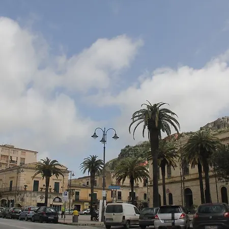 Piazza Centrale